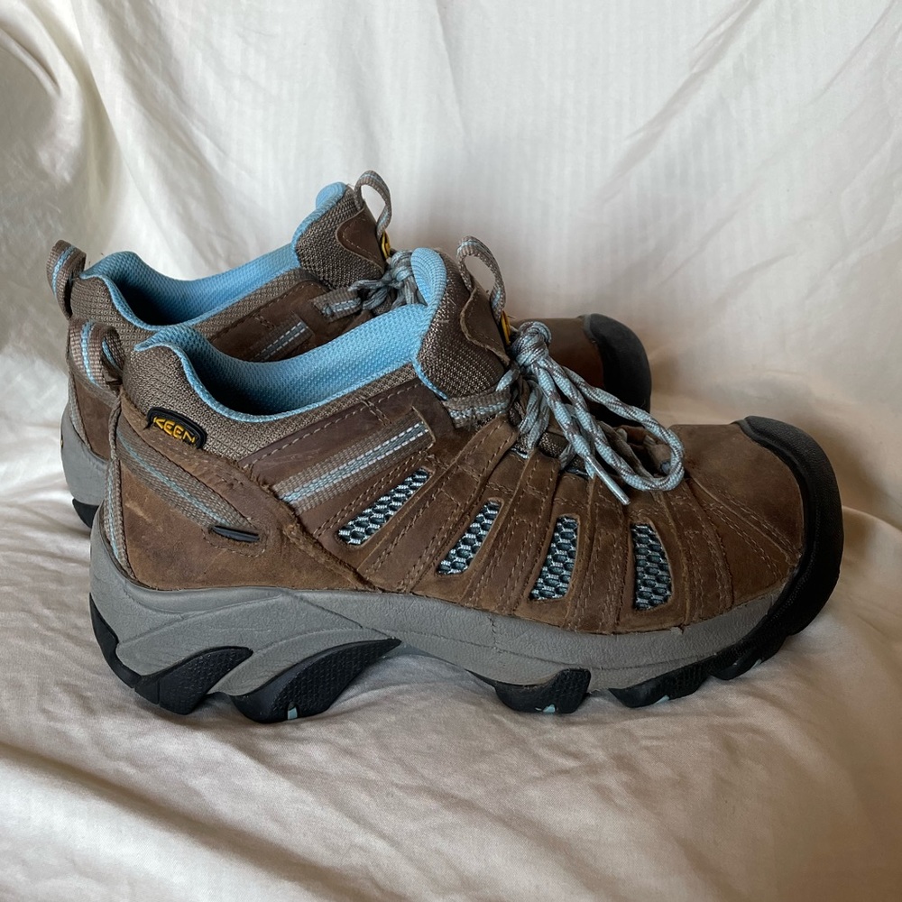 KEEN Voyageur Hiking Shoes Womens 8 (US) 38.5 (EUR) Blue and Brown